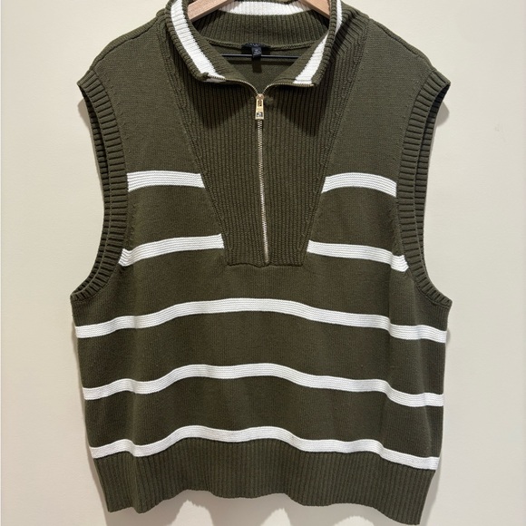 Talbots Plus 1/4 Zip Sleeveless Sweater - Picture 2 of 5